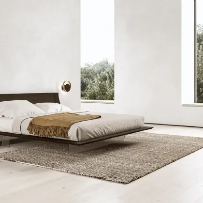 Letto di design Aqua in essenza rovere seppia con testiera di Presotto