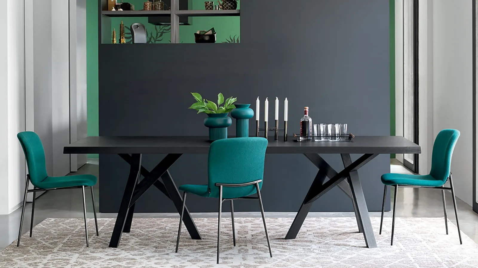 Sedia in tessuto con struttura in metallo Love di Calligaris